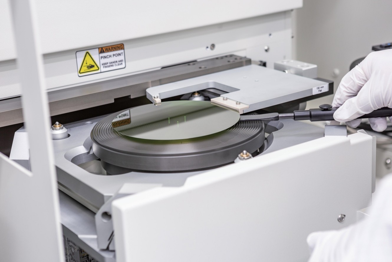 LPE is de belangrijke methode voor het bereiden van P-type 4H-SIC enkel kristal en 3C-SIC enkel kristal